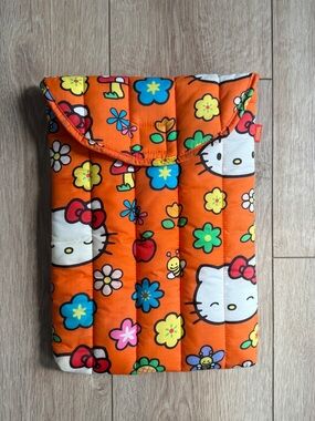 BAGGU x Hello Kitty Puffy Laptop Sleeve 13”